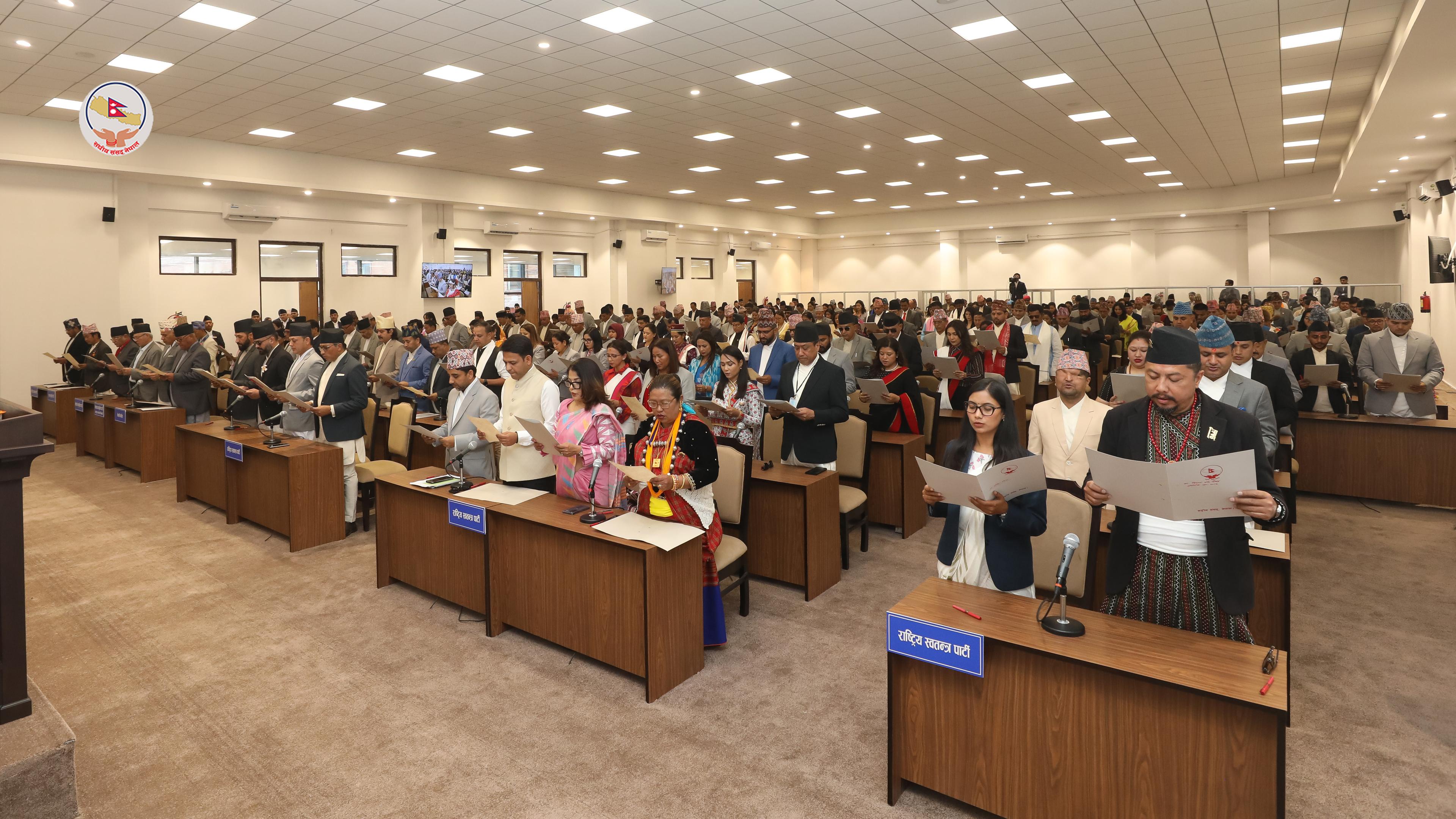संसदमा श्रम संस्कृतिको गम्भीर बहस : प्रधानमन्त्री जवाफदेही बन्नै पर्छ, प्रश्नदेखि भाग्न पाइँदैन भन्ने स्पष्ट चेतावनी
