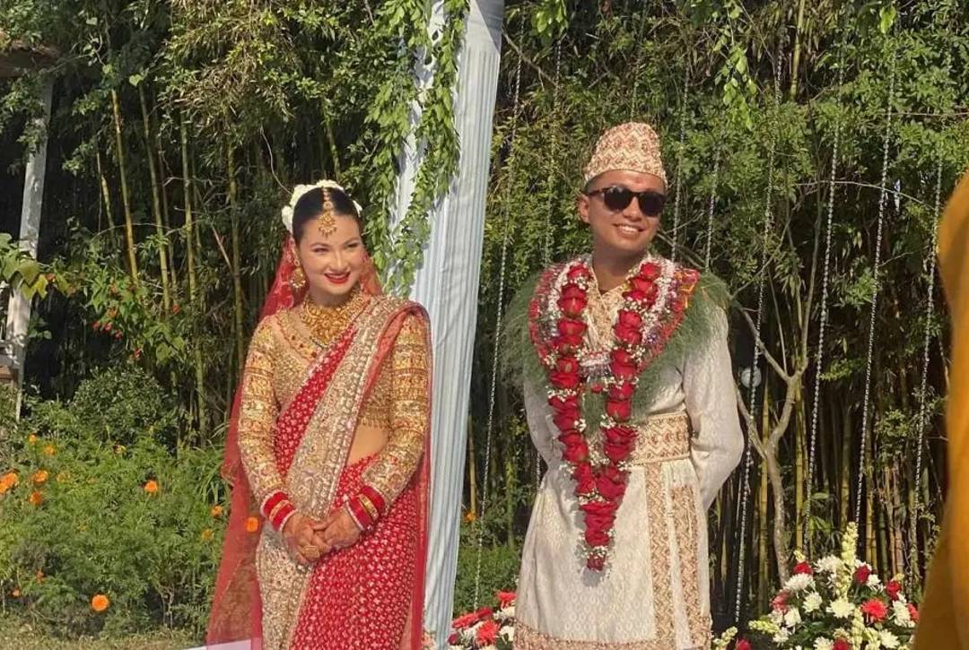 गायिका स्मिता दाहालले गरिन् बिहे