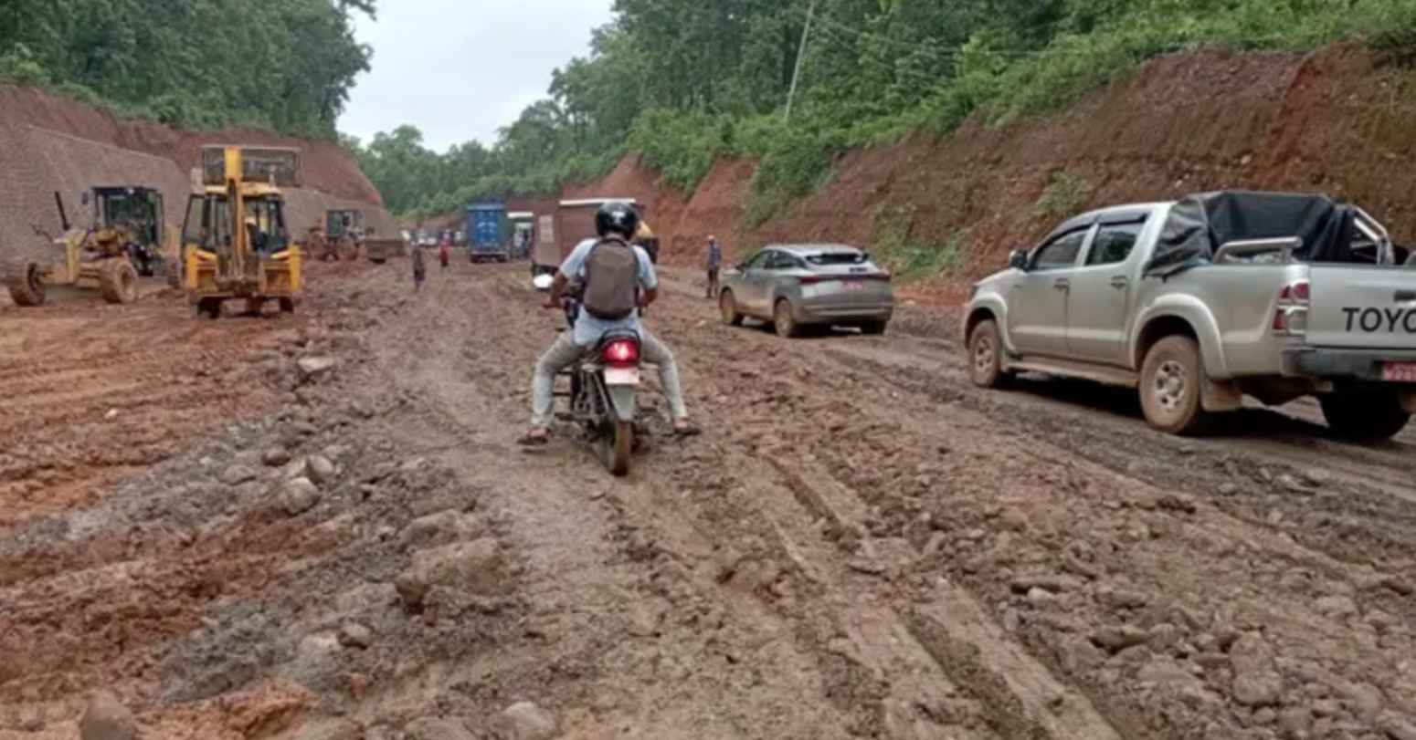 नारायणगढ–बुटवल सडकः म्याद थपिएको चार महिनापछि विस्तारको काम सुरु