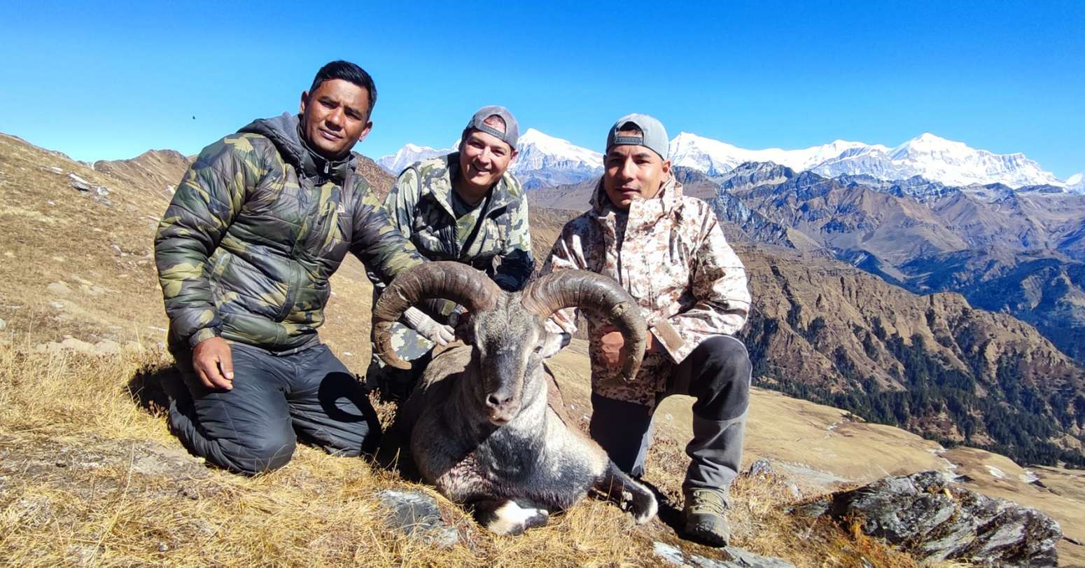 पहिलो याममा १० नाउर र पाँच झारलको सिकार