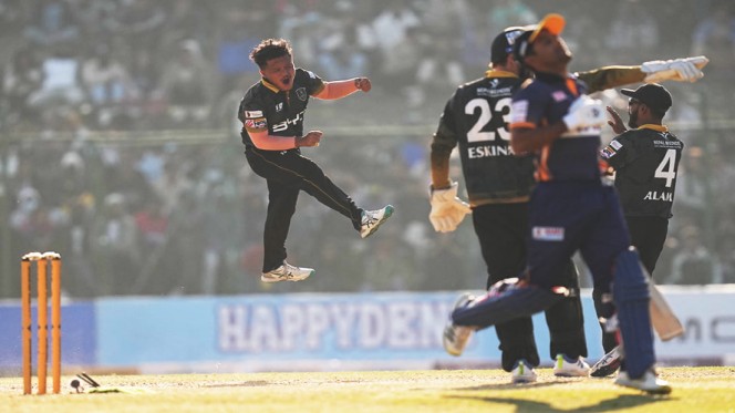 एक खेल अघि नै प्ले अफको दौडबाट बाहिरियो लुम्बिनी, काठमाडौं १८ रनले विजयी