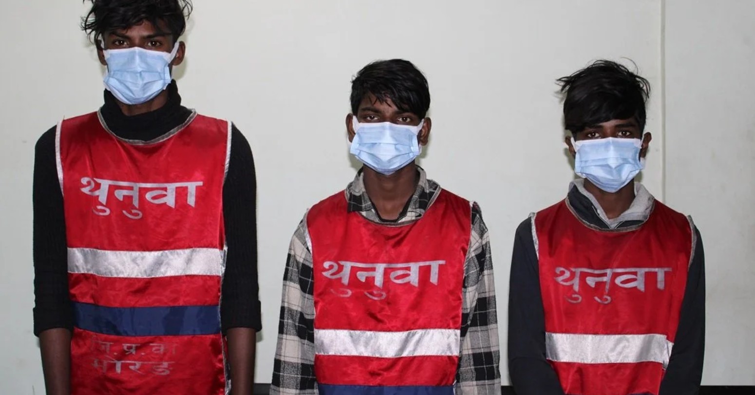 सामूहिक बलात्कारको आरोपमा तीन जना पक्राउ