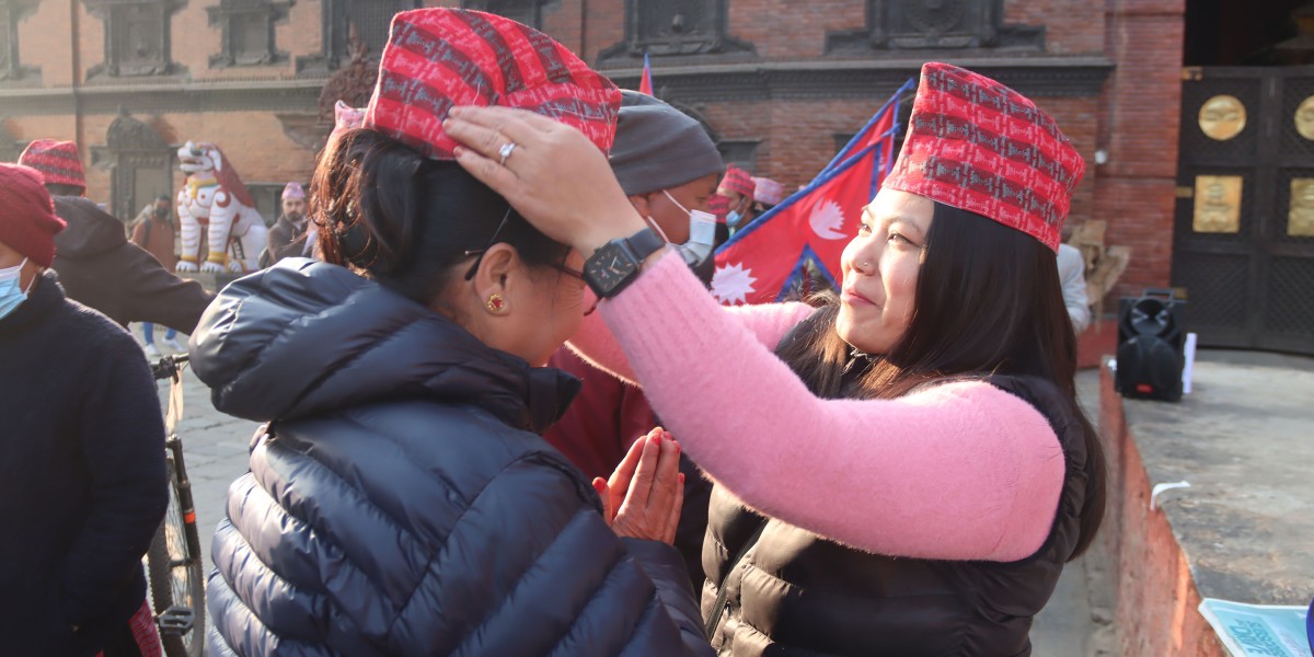 शिरैमा ढाका टोपी (तस्बिर)