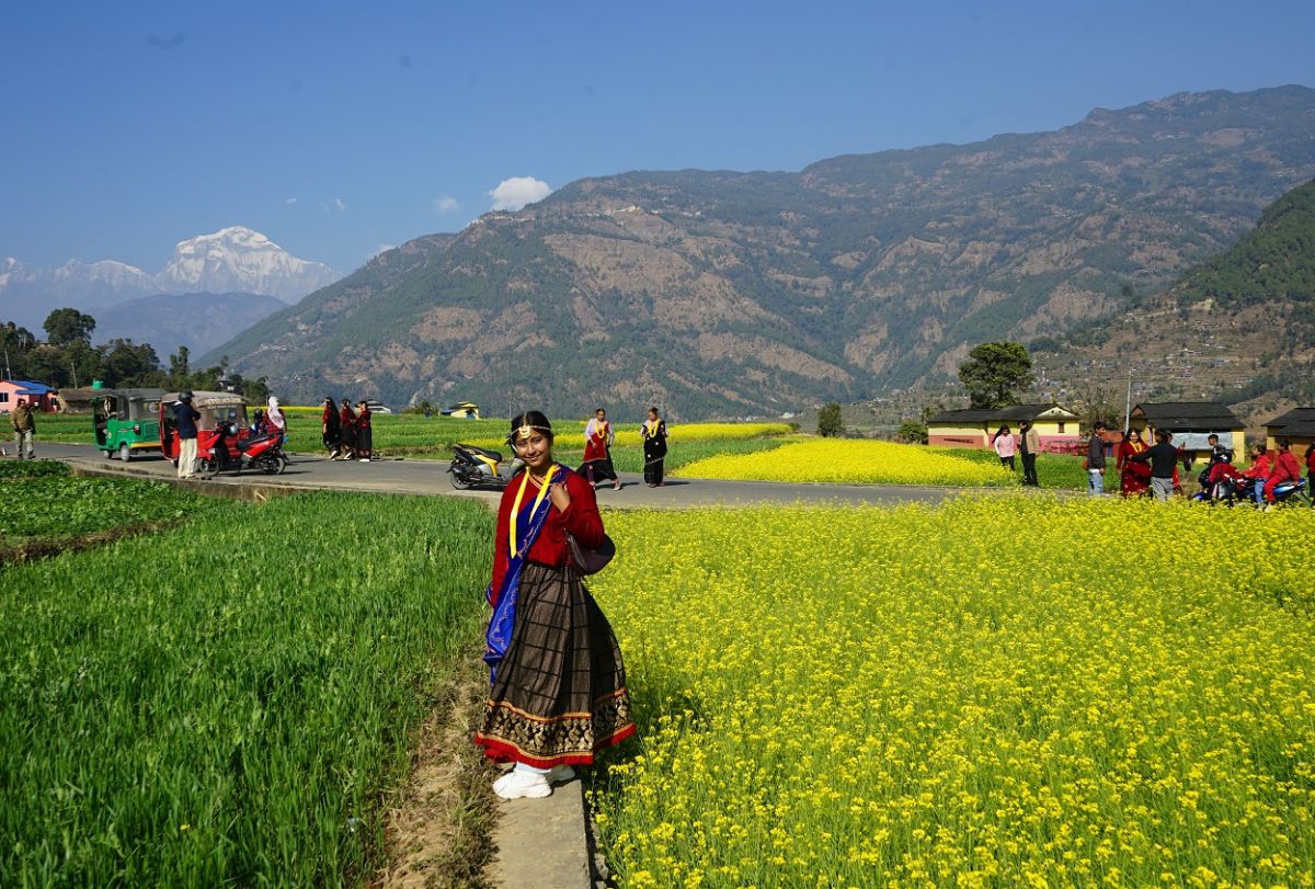 मौलिक पोसाक भाडामा लगाएर आम्दानी