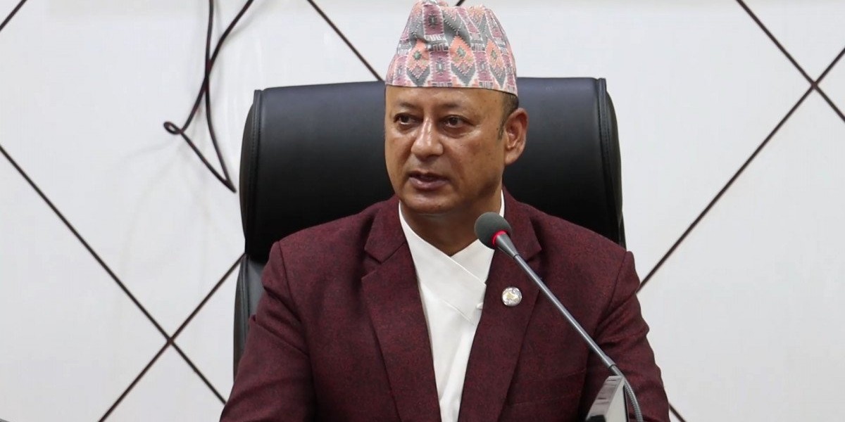 कुलमानलाई हटाउन खोज्ने मन्त्रीमाथि मन्त्रालयमै हातपात