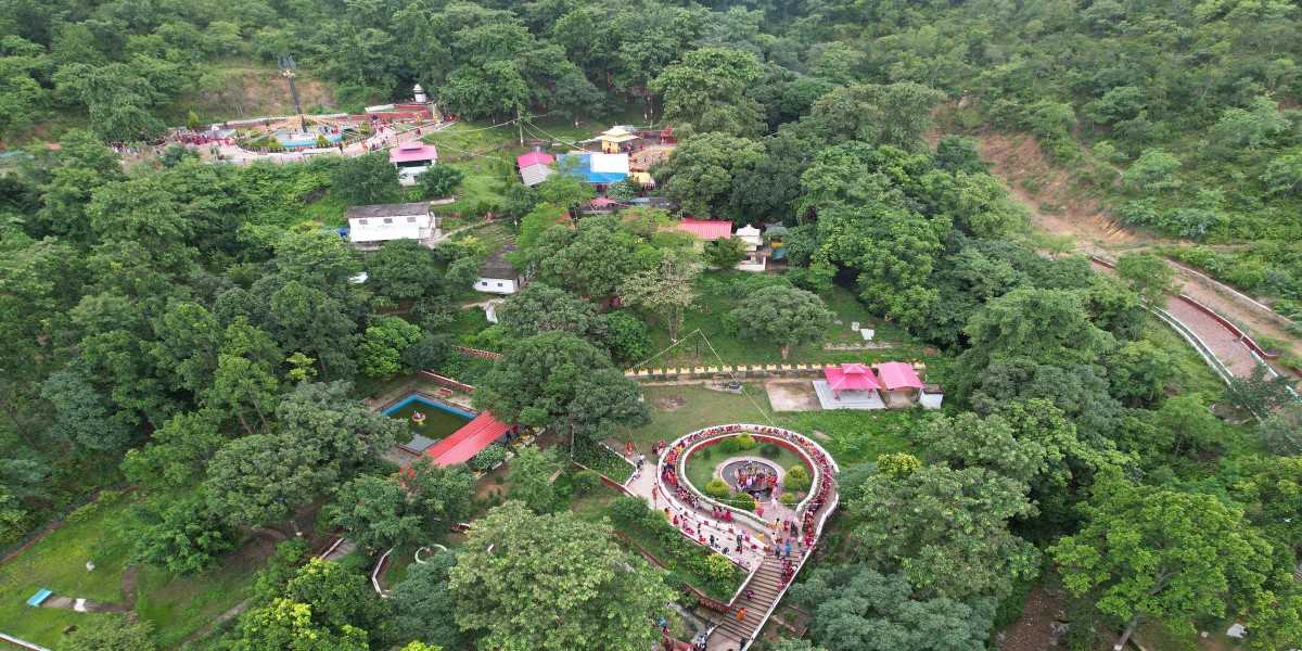 दाङको धारपानी धाम (तस्बिरहरू)