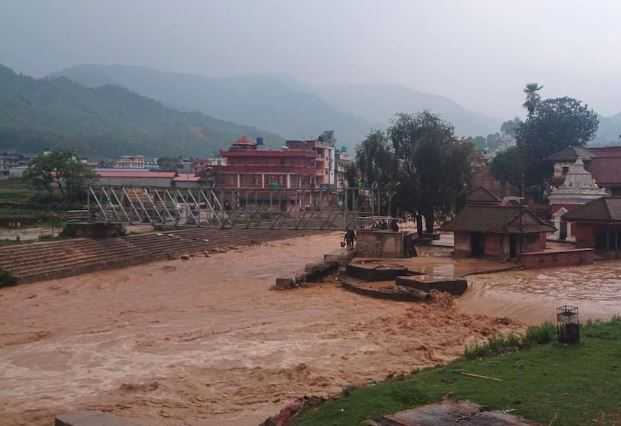 बिहीबार यी नदीमा आकस्मिक बाढीको उच्च जोखिम